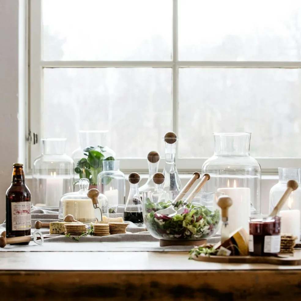 Oval Oak Wine/water carafe with oak stopper