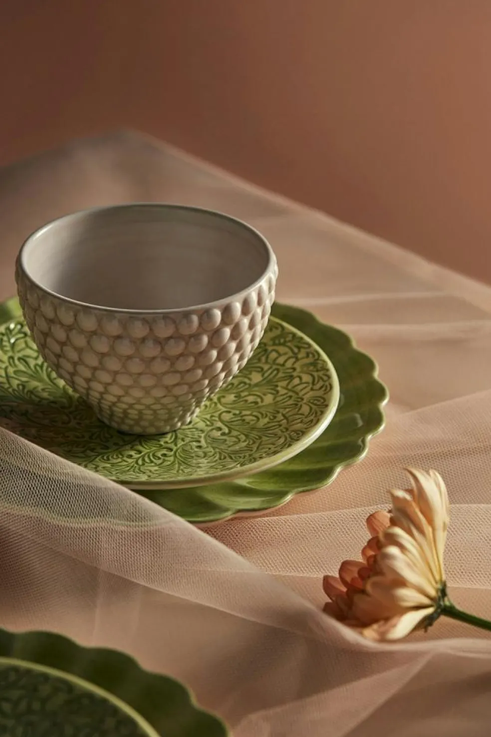 Oyster Plate, Yellow, 28 cm