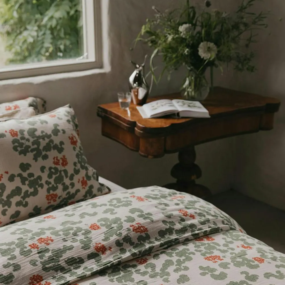 Pelargonium Muslin Bed Set, 150x210 + 50x60 cm