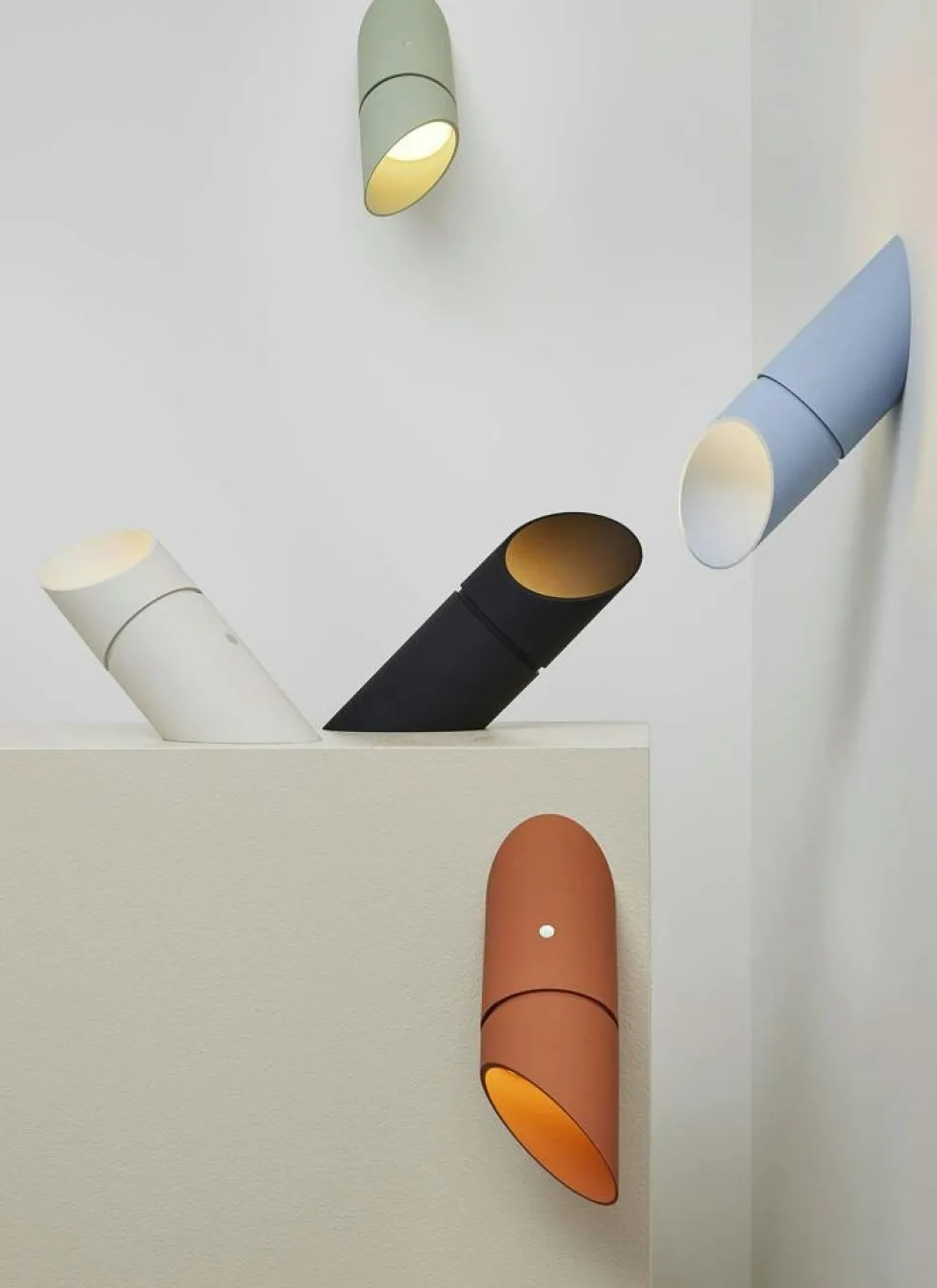 Phister Portable Lamp, Dusty Red