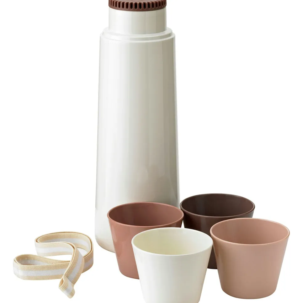 Picnic Thermos Bottle With Four Cups