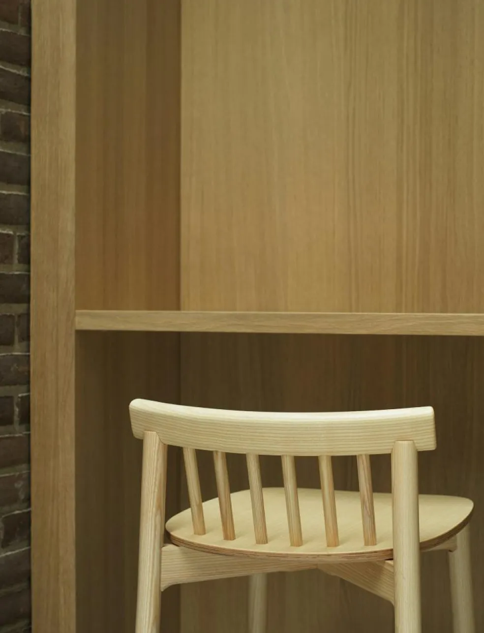 Pind Bar Stool 75 cm, Black Stained Ash