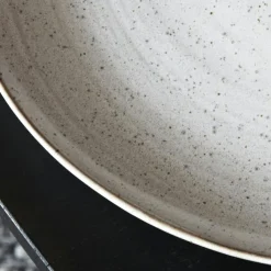 Pion Dinner Plate 28,5 cm, Black / Brown