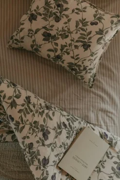 Plum Muslin Duvet Cover, 240x220 cm