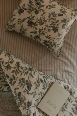 Plum Muslin Duvet Cover, 240x220 cm