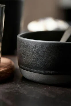 Raw Bowl 19,5 cm, Black