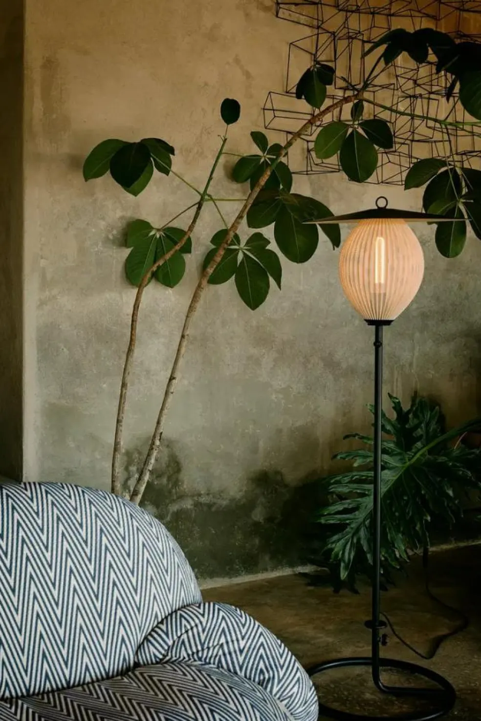 Satellite Floor Lamp Outdoor, Cream White Semi Matt