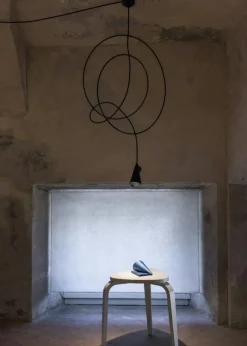 Signature 3 Pendant, Black