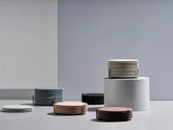 Singles Coaster With Holder, Black