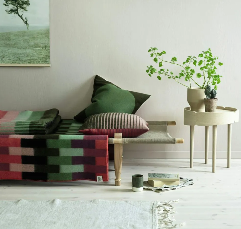 Åsmund Bold Cushion 50x50 cm, Yellow / Blue