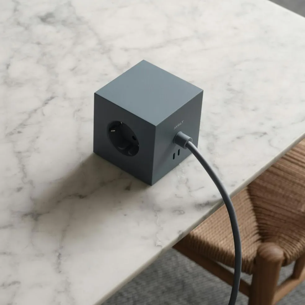 Square 1 Extension Cord With USB-C / Magnet 1,8 m, Stockholm Black