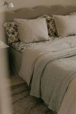 Stripe Mauve Duvet Cover, 240x220 cm