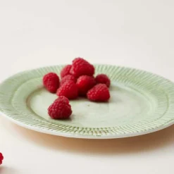 Stripes Plate 21 cm, White