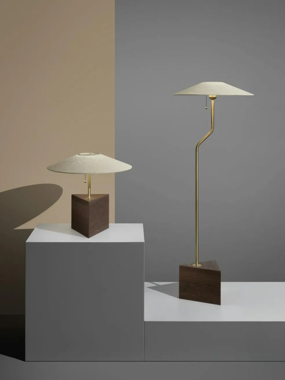 Triggy Floor Lamp, White Glazed Ash