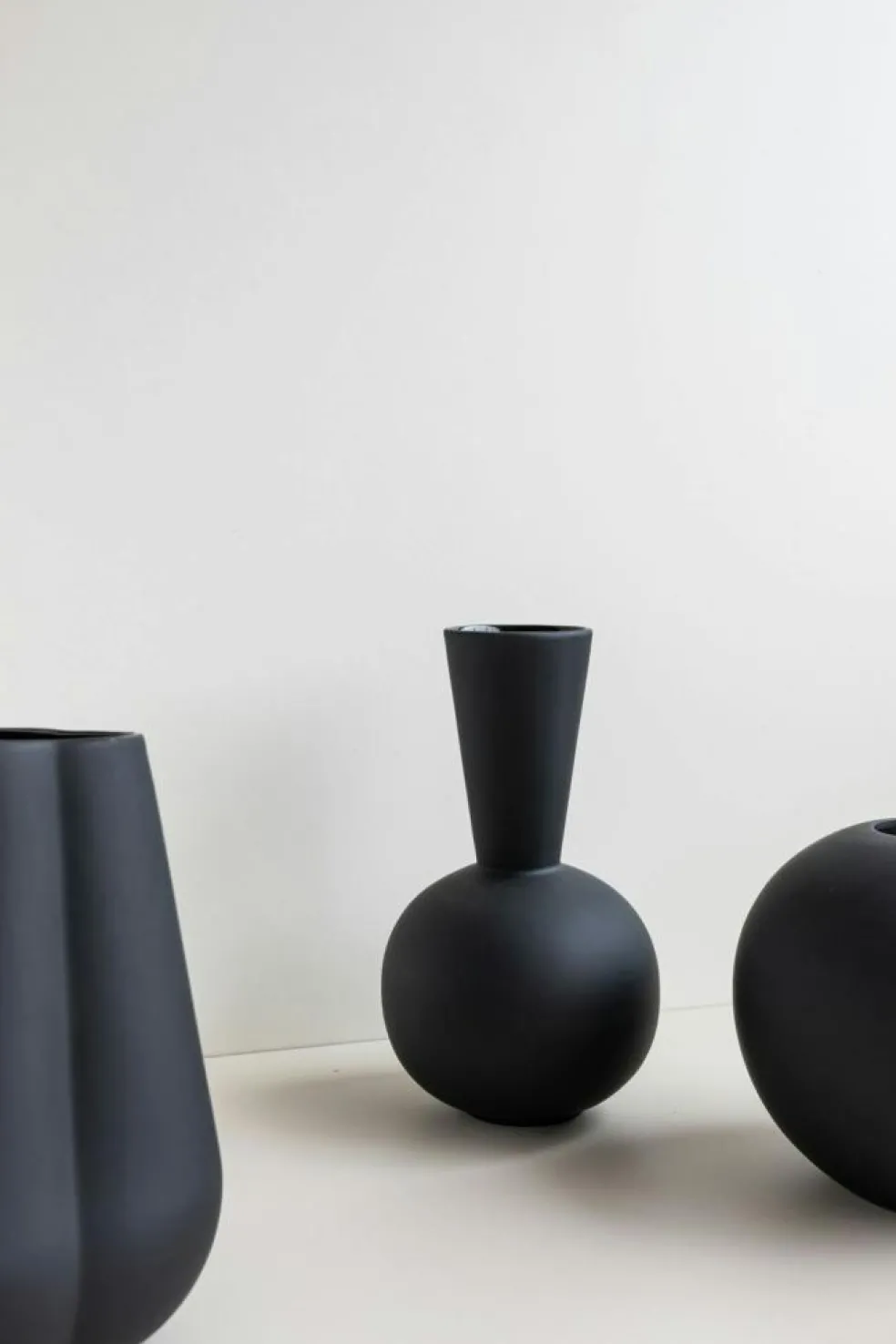 Trumpet Vase H30 cm, Black