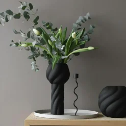 Twist Pillar Vase 34 cm, Black