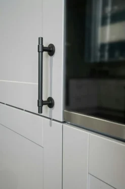 Uniform Handle C/C 128, Matte Black