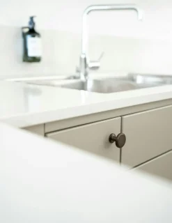 Uno Knob 30 mm, Burnished Brass