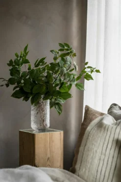 Vase With Patterned Glass 18 cm